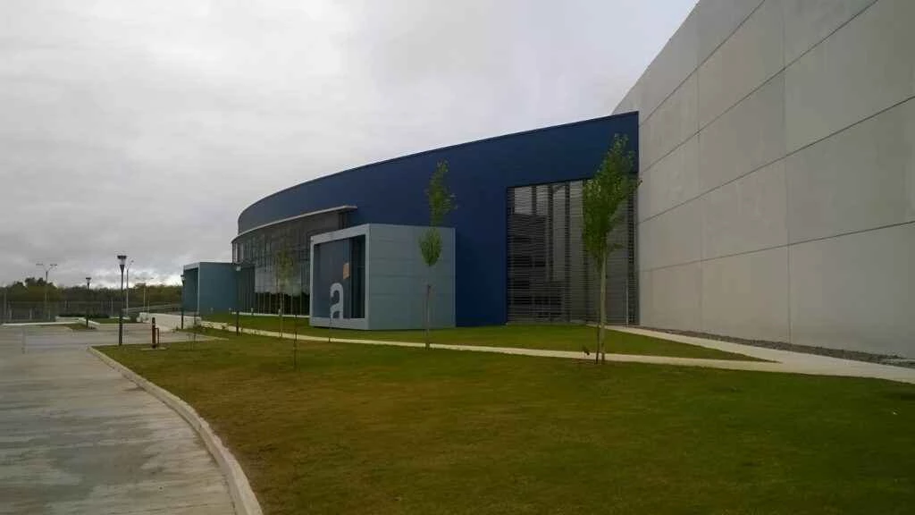 珍しい場所のお知らせ: ウルグアイまたはカザフスタンで、予想よりもはるかに安い価格で新しい KVM VPS を入手しましょう