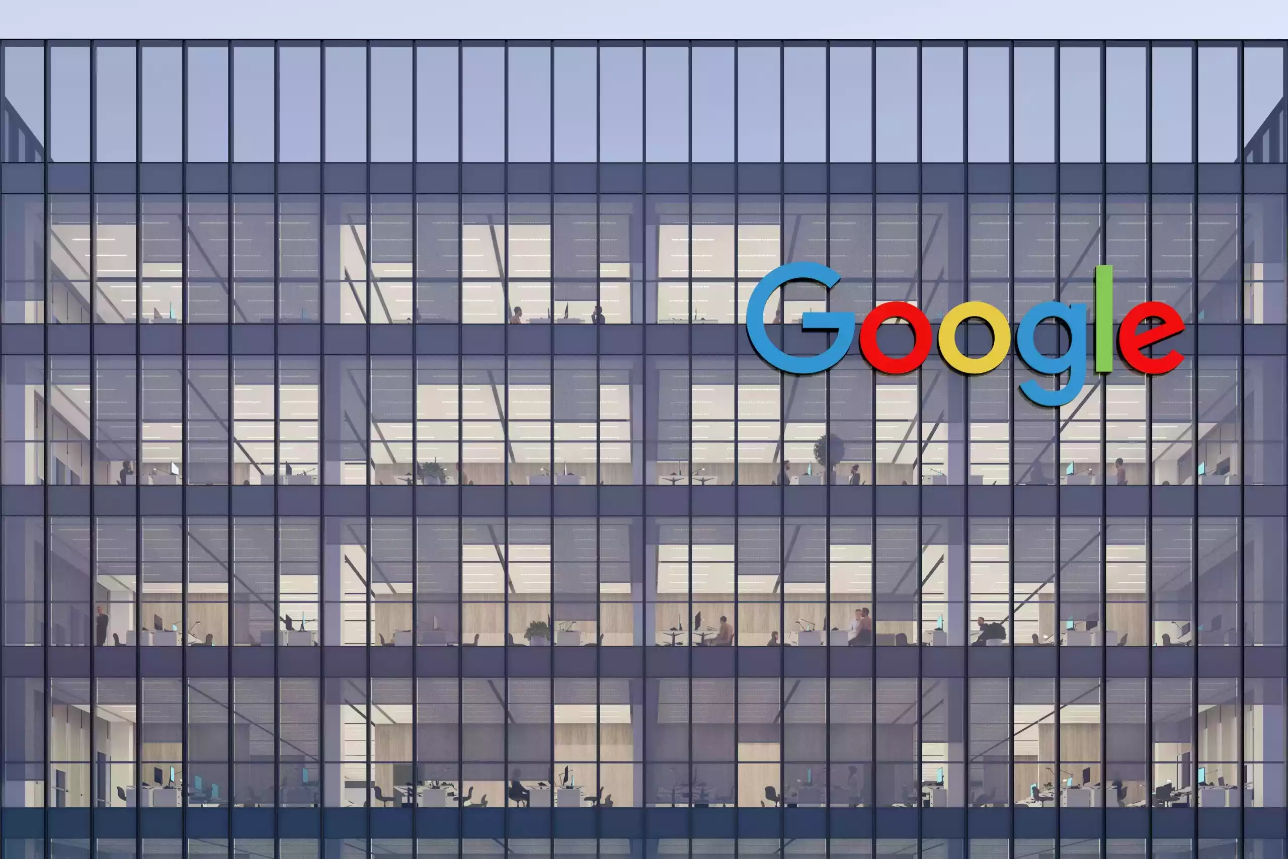 雇用主に抗議したら解雇される。当たり前だろ。Googleが反Google派の従業員を解雇