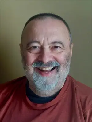 成功するソロローエンドホスティングプロバイダーになる方法 - 2022 年に 1 人の男が成功する方法!